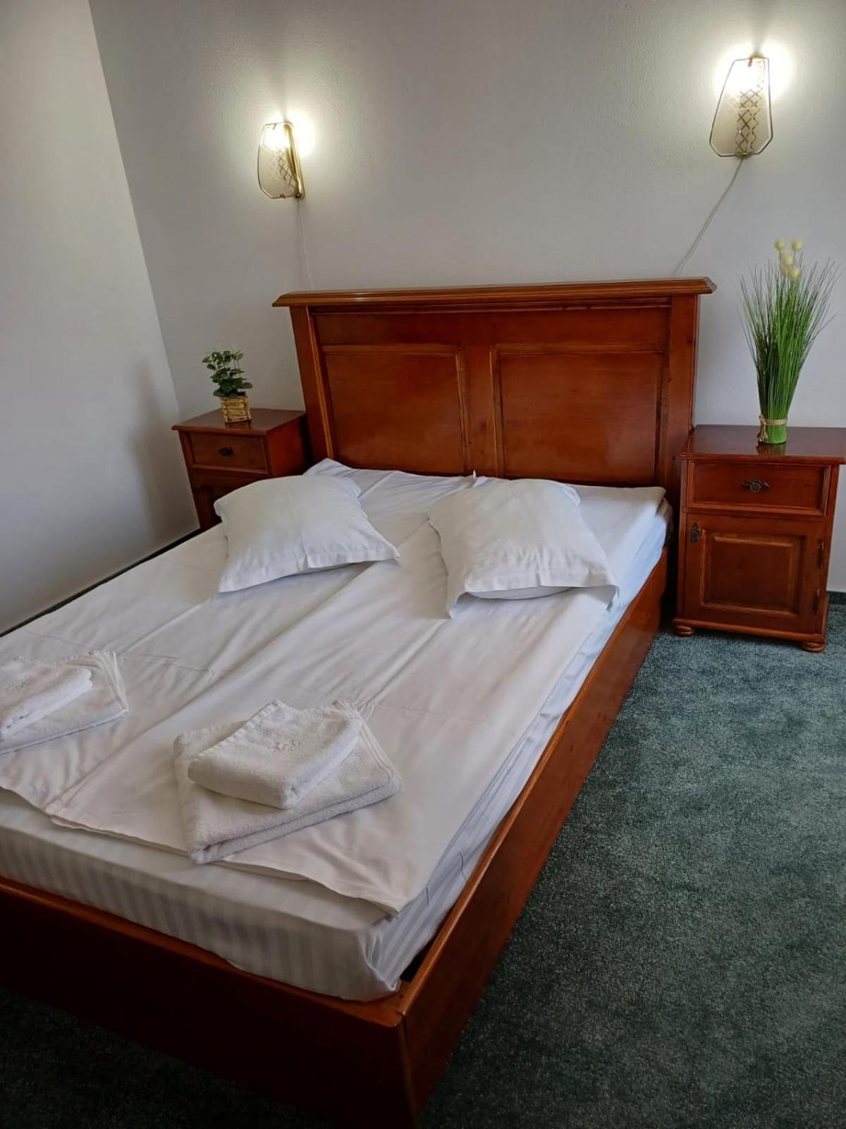 Hotel Hefaistos - Sovata Εξωτερικό φωτογραφία